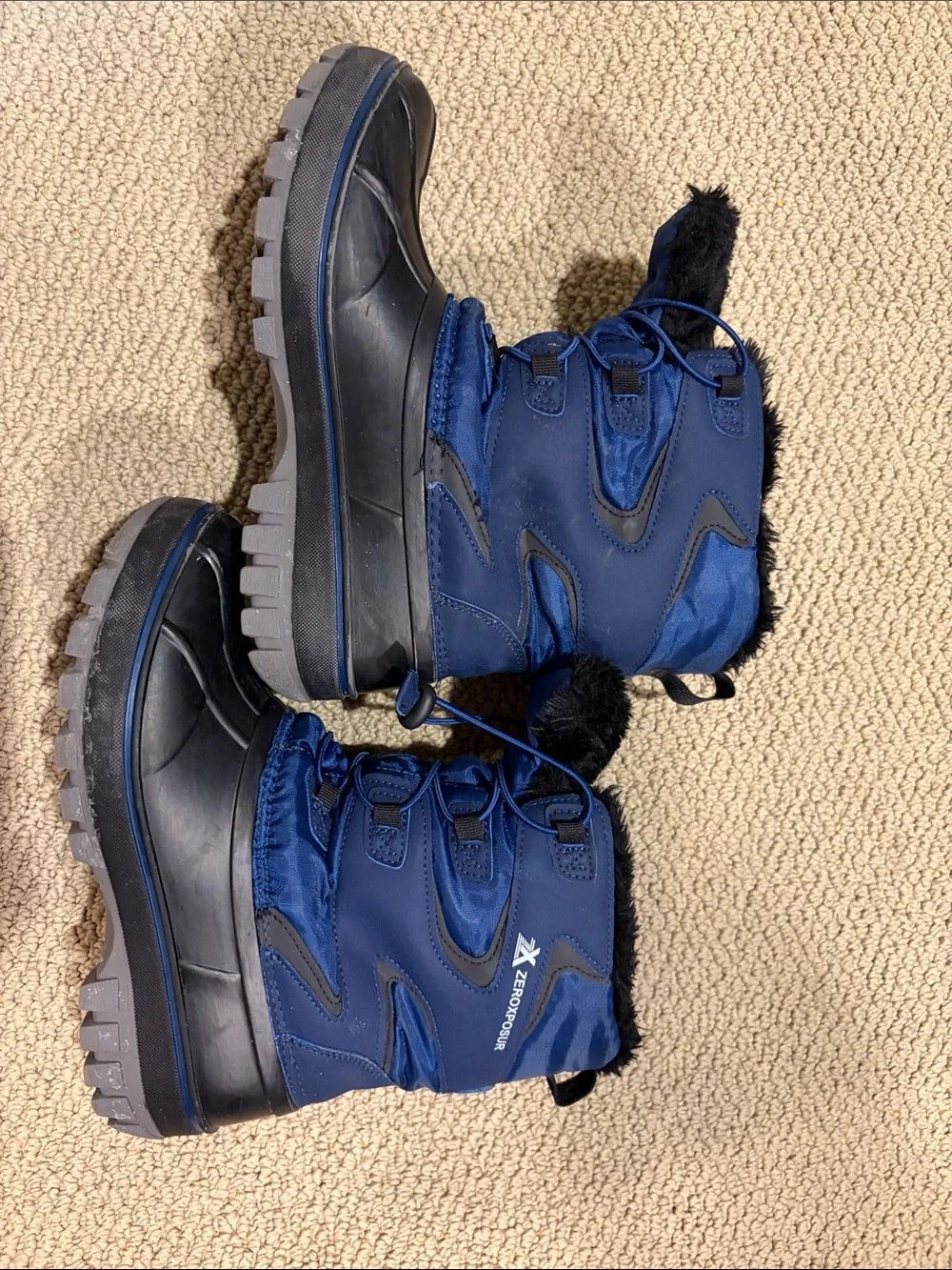 ZeroXposur Kids' Navy Blue and Black Insulated Snow Boots